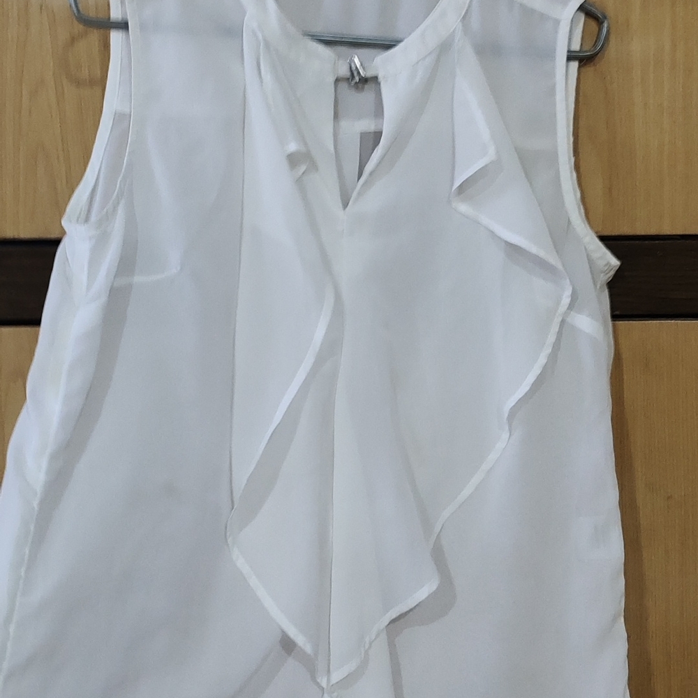 White top - Picture 3 of 4